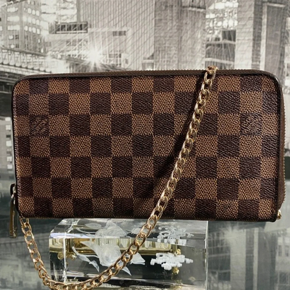 Authentic Rare Louis Vuitton Damier Organizer Zippy Wallet